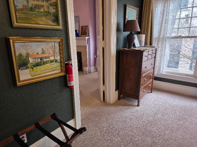 The Kings Throne Inn And Guest House Toledo Eksteriør billede